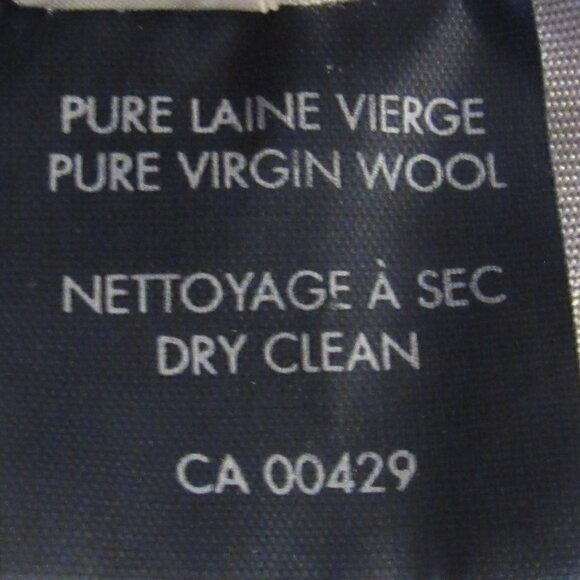 Tommy Hilfiger Houndstooth Blazer, Double Vented, Size 38R, 100% Wool, K210 - Picture 7 of 8